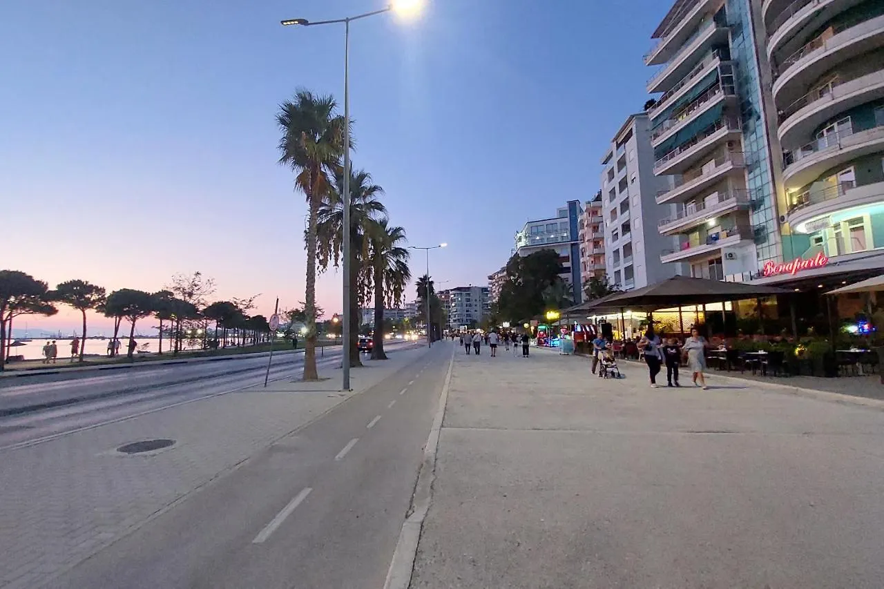 Homestay Jon Apartment Vlore